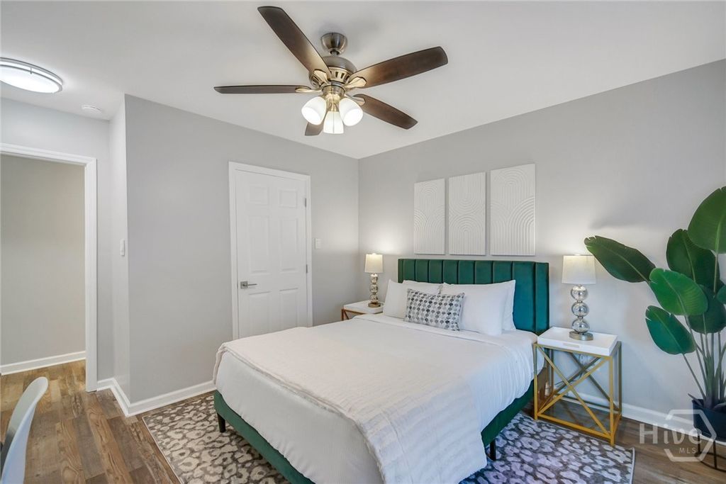 Image 12 of property listing at 321 W 31st Street 1, Savannah, GA 31401