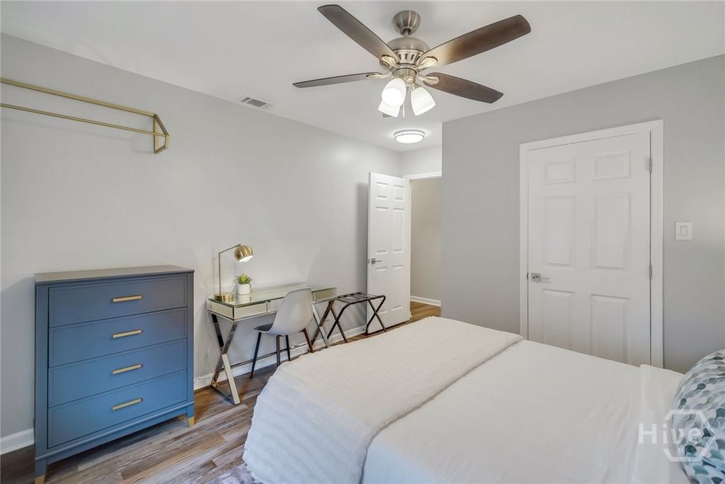 Image 13 of property listing at 321 W 31st Street 1, Savannah, GA 31401