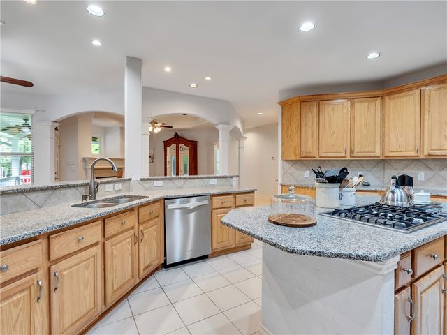 9058 Amelia Drive, Anderson, TX 77830