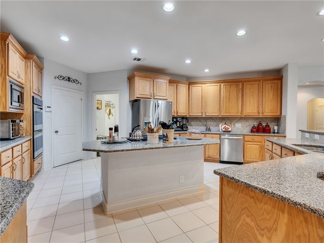 9058 Amelia Drive, Anderson, TX 77830