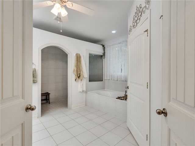 9058 Amelia Drive, Anderson, TX 77830