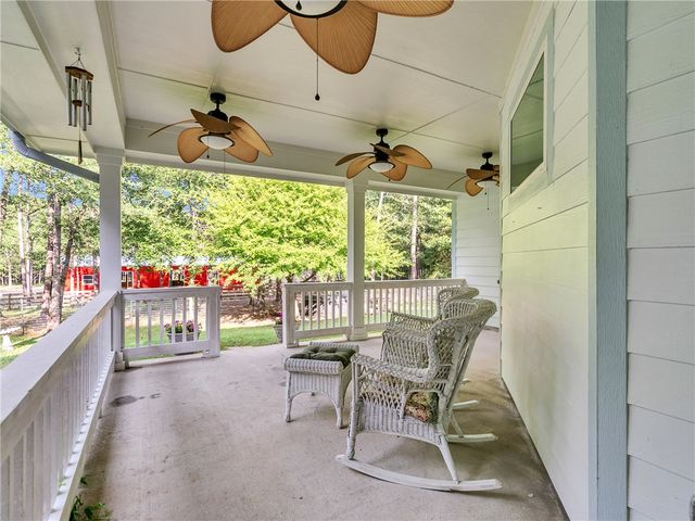 9058 Amelia Drive, Anderson, TX 77830