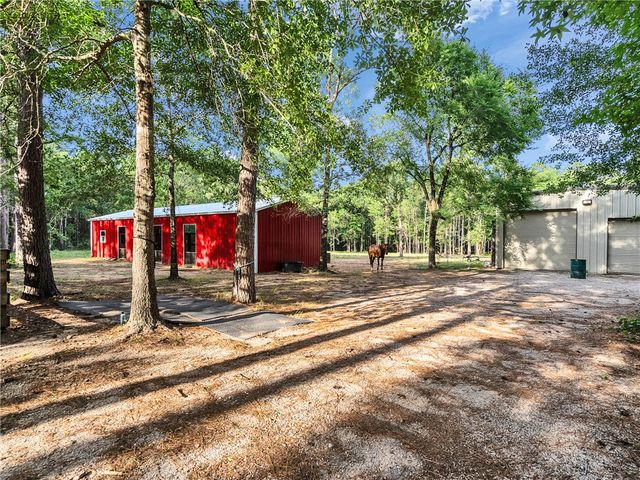 9058 Amelia Drive, Anderson, TX 77830
