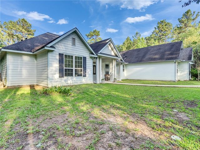9058 Amelia Drive, Anderson, TX 77830