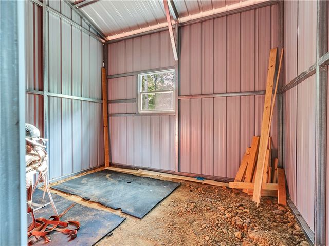 9058 Amelia Drive, Anderson, TX 77830