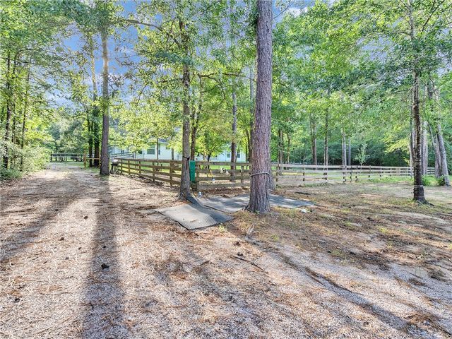 9058 Amelia Drive, Anderson, TX 77830