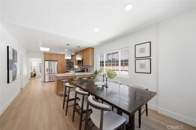 819 Rosemont, Los Angeles, CA 90026