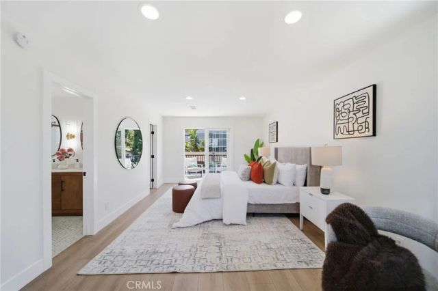 819 Rosemont, Los Angeles, CA 90026