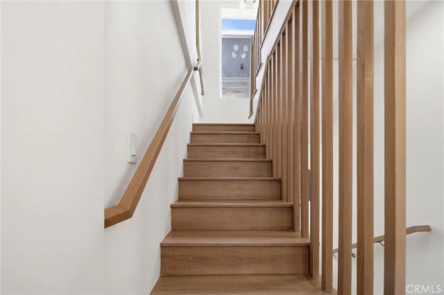 819 Rosemont, Los Angeles, CA 90026
