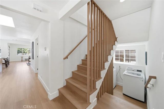 819 Rosemont, Los Angeles, CA 90026