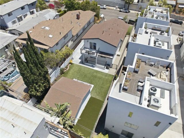 819 Rosemont, Los Angeles, CA 90026