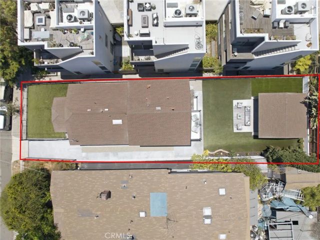 819 Rosemont, Los Angeles, CA 90026