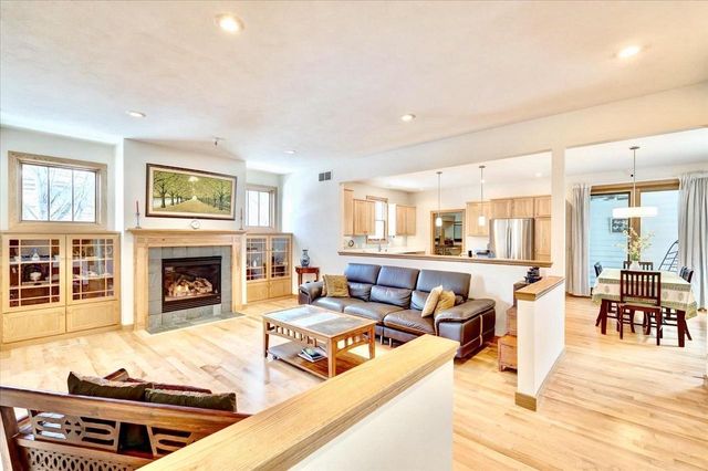 6754 Frank Lloyd Wright Avenue, Middleton, WI 53562