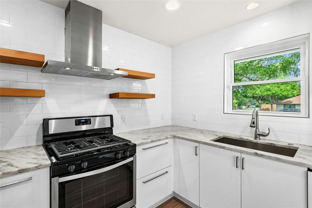10101 Parkfield DR, Austin, TX 78758