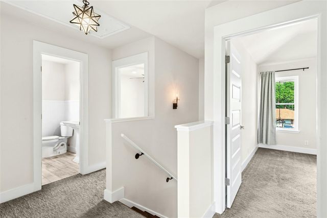 10101 Parkfield DR, Austin, TX 78758