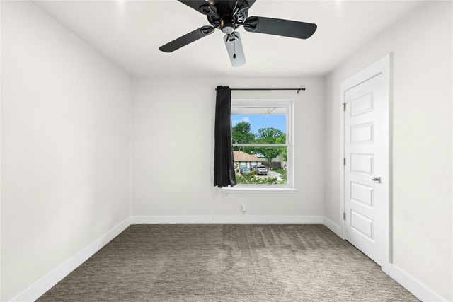10101 Parkfield DR, Austin, TX 78758