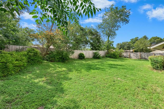 10101 Parkfield DR, Austin, TX 78758