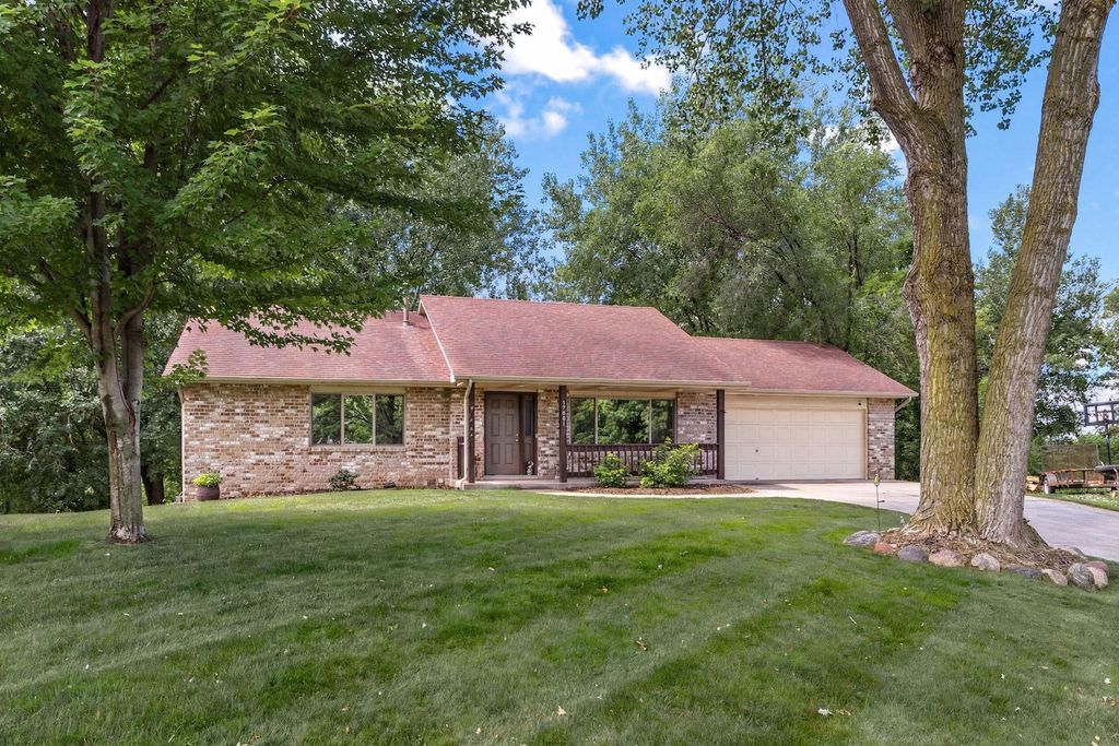 17781 Jasper Court, Lakeville, MN 55044 — exterior