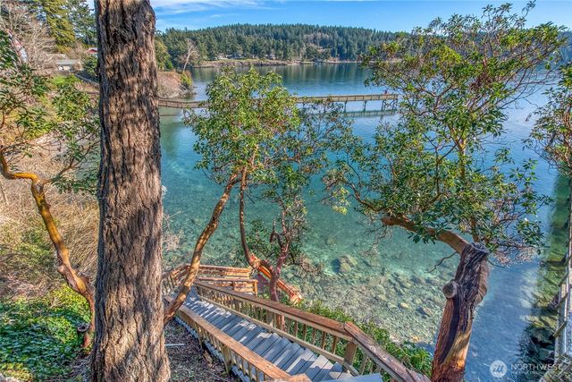 71 Olga Park Lane, Orcas Island, WA 98279