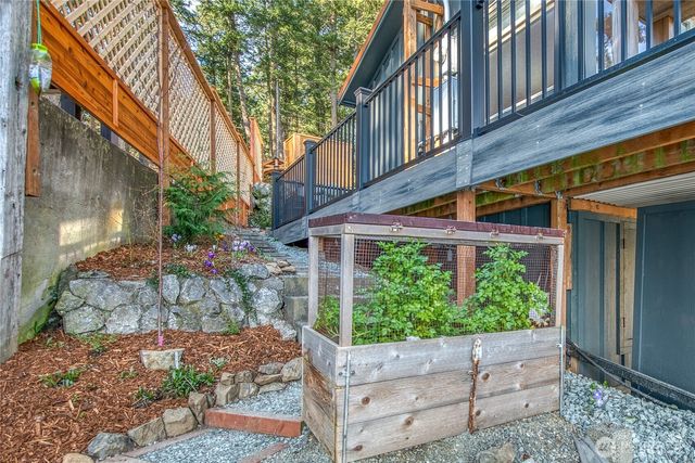 71 Olga Park Lane, Orcas Island, WA 98279