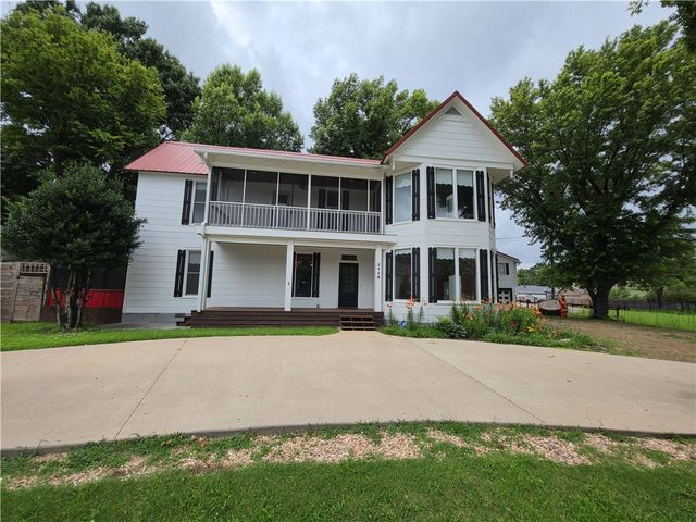 1715 Garland Avenue, Fayetteville, AR 72703