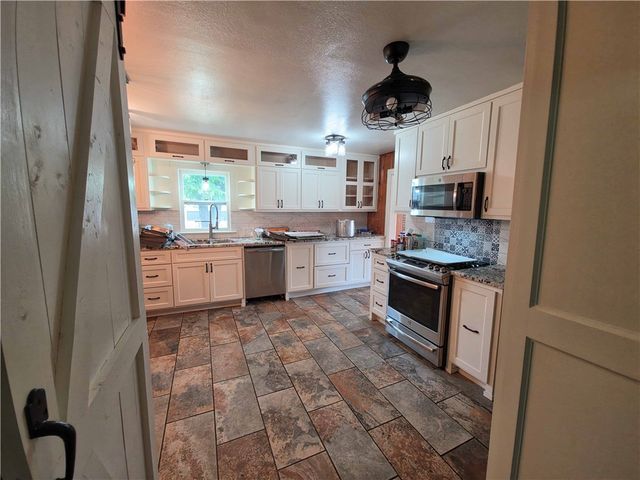 1715 Garland Avenue, Fayetteville, AR 72703