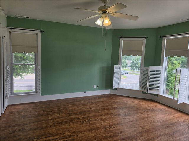 1715 Garland Avenue, Fayetteville, AR 72703