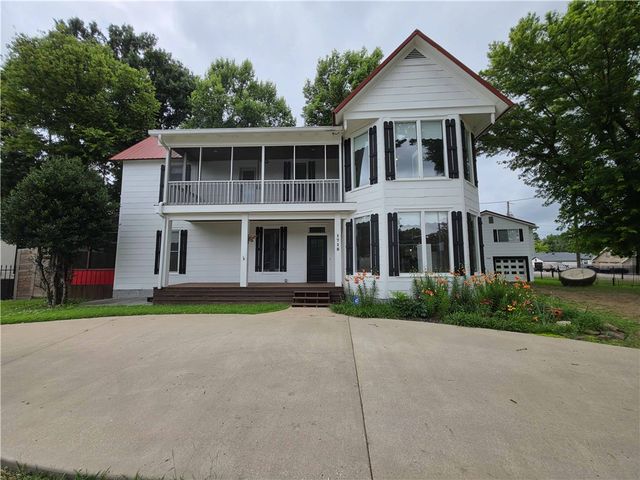 1715 Garland Avenue, Fayetteville, AR 72703