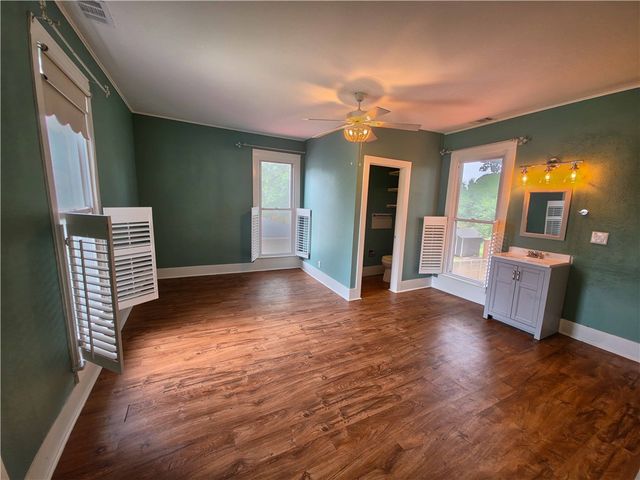 1715 Garland Avenue, Fayetteville, AR 72703