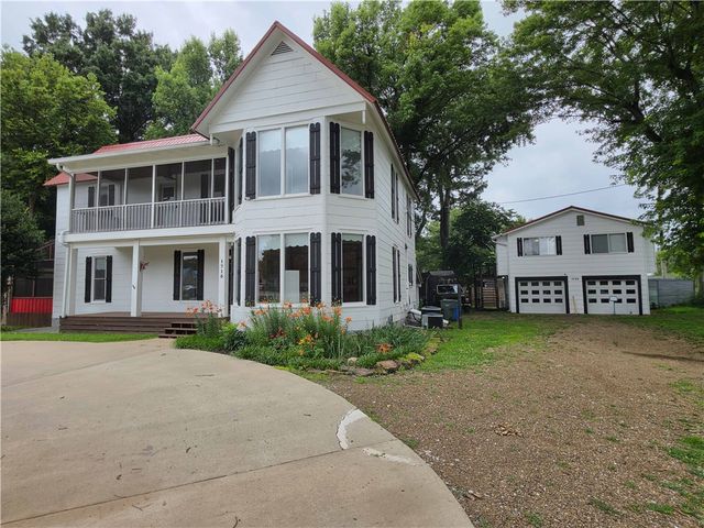 1715 Garland Avenue, Fayetteville, AR 72703