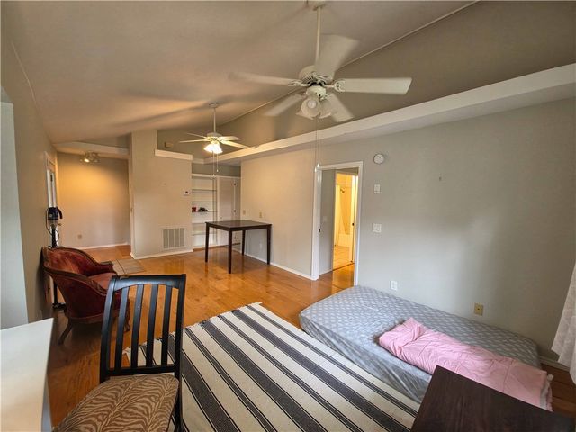 1715 Garland Avenue, Fayetteville, AR 72703