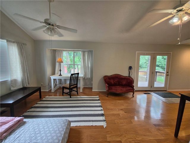 1715 Garland Avenue, Fayetteville, AR 72703