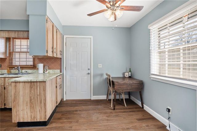 3321 Linda Lane, St Joseph, MO 64506