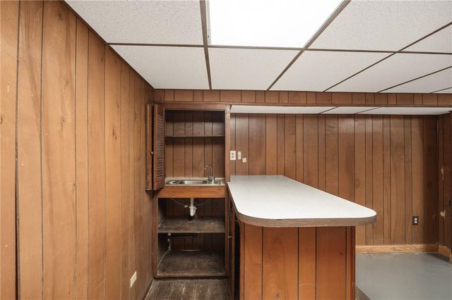 3321 Linda Lane, St Joseph, MO 64506