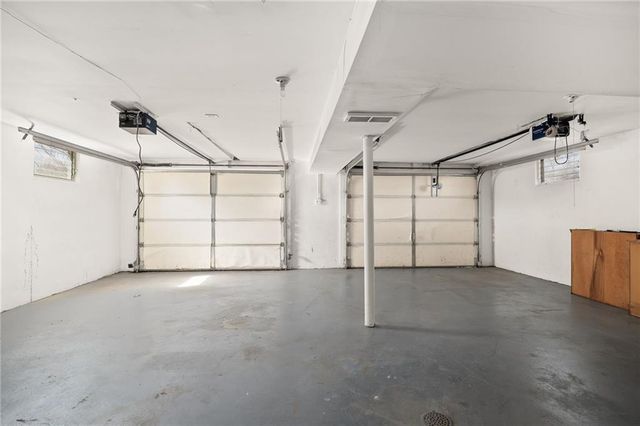 3321 Linda Lane, St Joseph, MO 64506