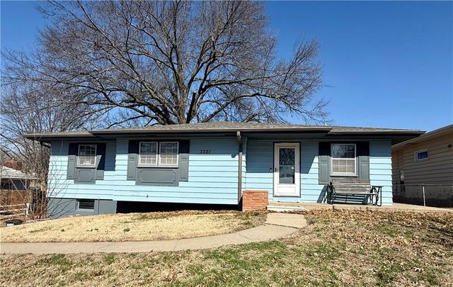 3321 Linda Lane, St Joseph, MO 64506