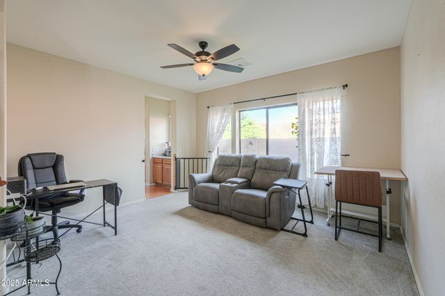 121 N SILVERWOOD Drive, Casa Grande, AZ 85122