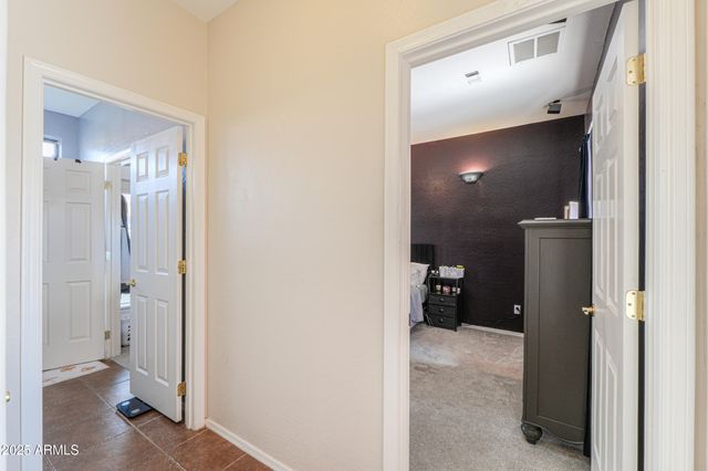 121 N SILVERWOOD Drive, Casa Grande, AZ 85122