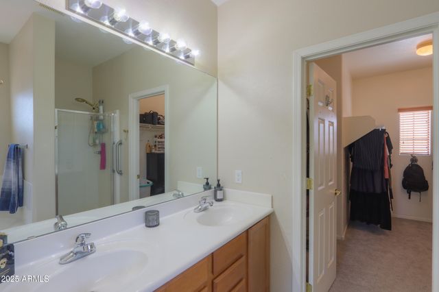 121 N SILVERWOOD Drive, Casa Grande, AZ 85122