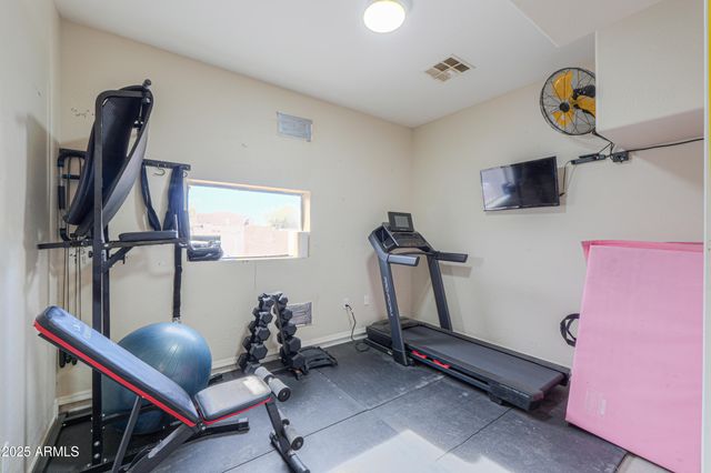 121 N SILVERWOOD Drive, Casa Grande, AZ 85122