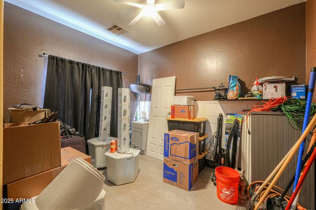 121 N SILVERWOOD Drive, Casa Grande, AZ 85122