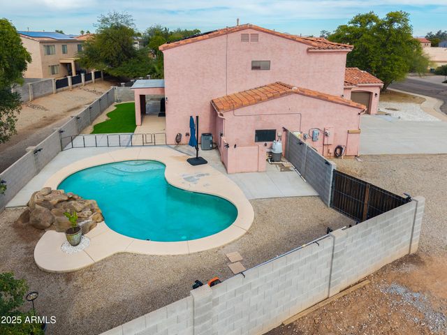 121 N SILVERWOOD Drive, Casa Grande, AZ 85122