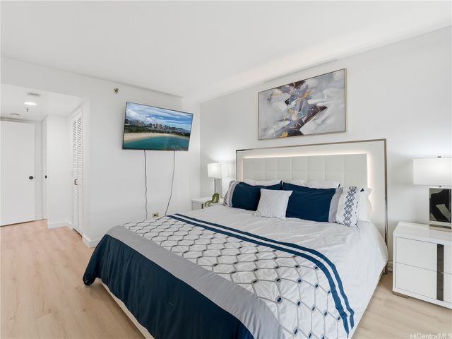 5080 Likini Street 1213, Honolulu, HI 96818