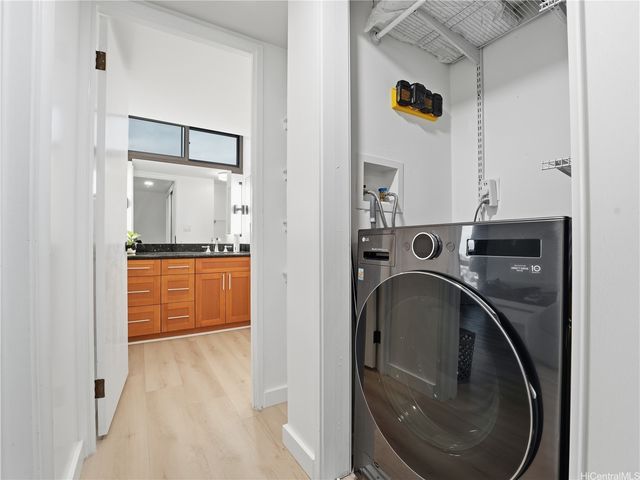 5080 Likini Street 1213, Honolulu, HI 96818