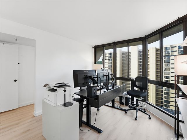 5080 Likini Street 1213, Honolulu, HI 96818