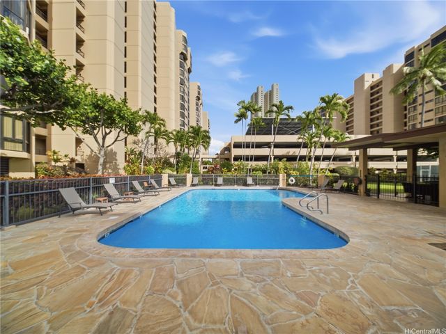 5080 Likini Street 1213, Honolulu, HI 96818