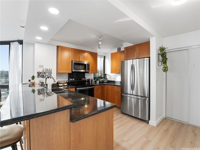 5080 Likini Street 1213, Honolulu, HI 96818