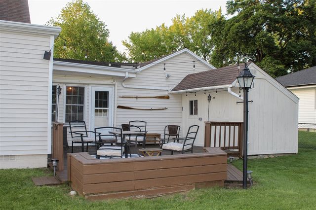 22555 Diamond Cove Street, Cassopolis, MI 49031