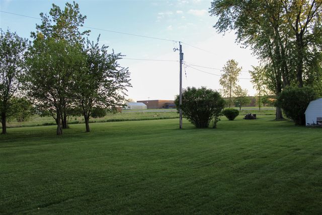 22555 Diamond Cove Street, Cassopolis, MI 49031