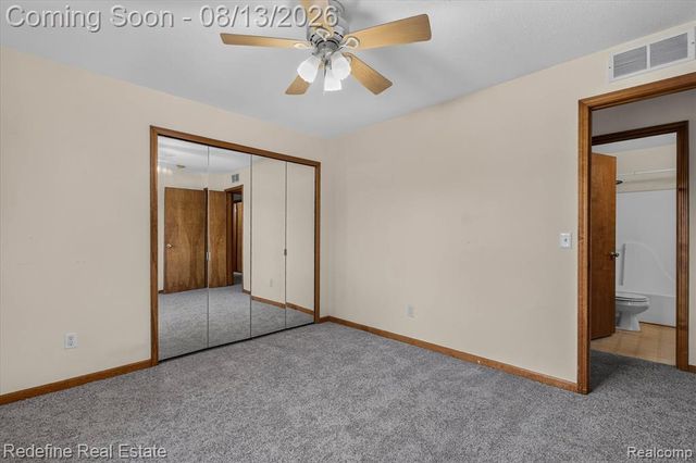 9696 Sawgrass Court 6, Belleville, MI 48111